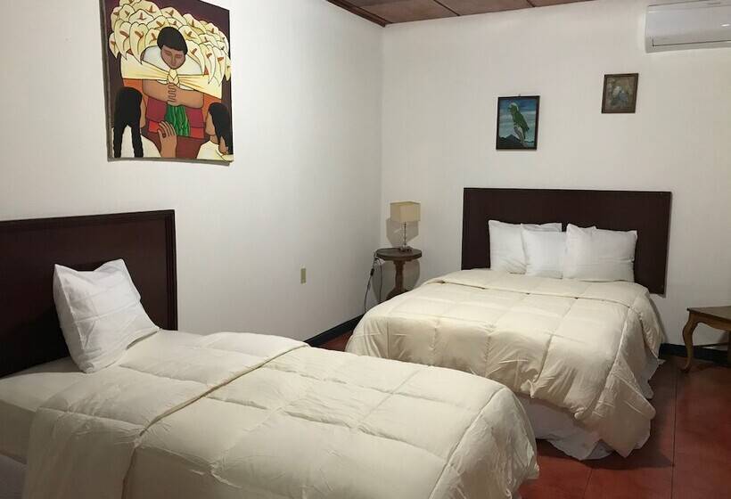 Общежитие El Portal 1610