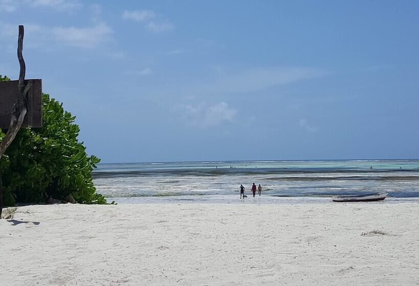 Bed and Breakfast Family Beach Bungalows