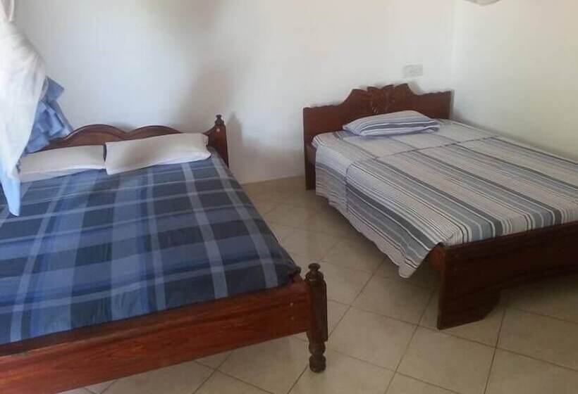 Bed and Breakfast Family Beach Bungalows