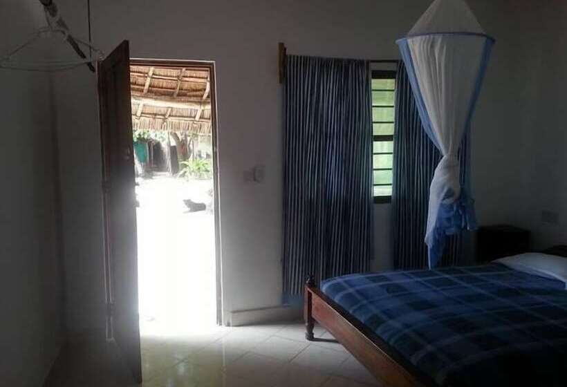 Bed and Breakfast Family Beach Bungalows