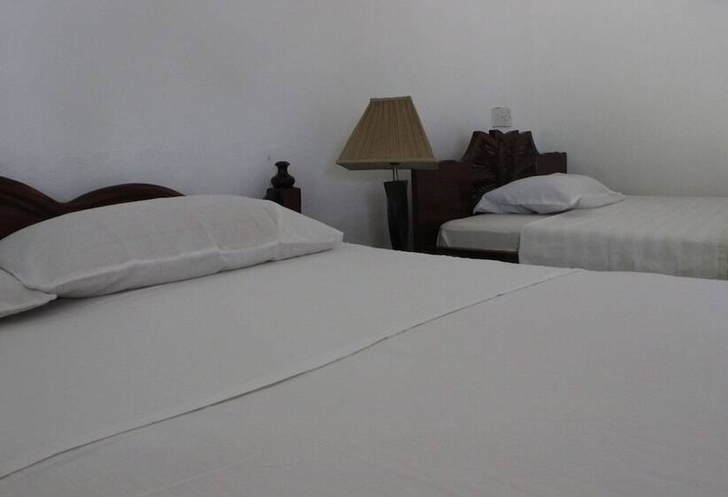 Bed and Breakfast Family Beach Bungalows