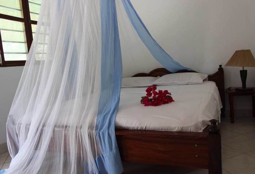 Bed and Breakfast Family Beach Bungalows