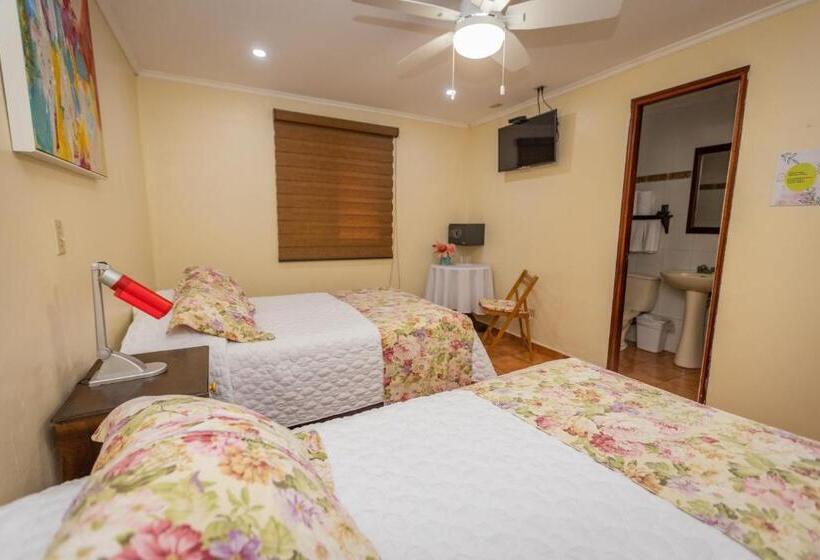 El Oasis Hotel Y Restaurante