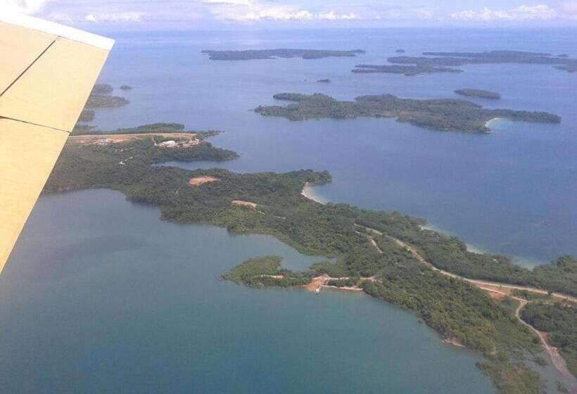 Hibiscus House Bed And Breakfast