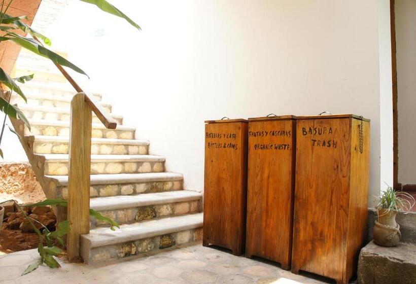 هتل And Restaurant Guancascos