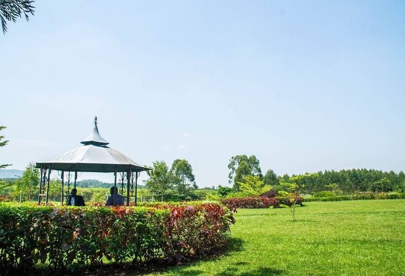 هتل Kabalega Resort Masindi