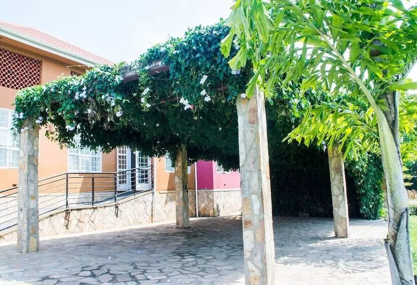 هتل Kabalega Resort   Masindi