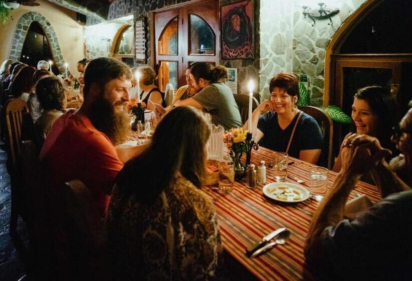 هتل La Casa Del Mundo