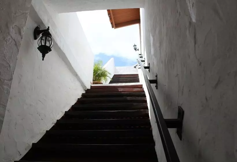 ホテル San Carlos Beach Inn