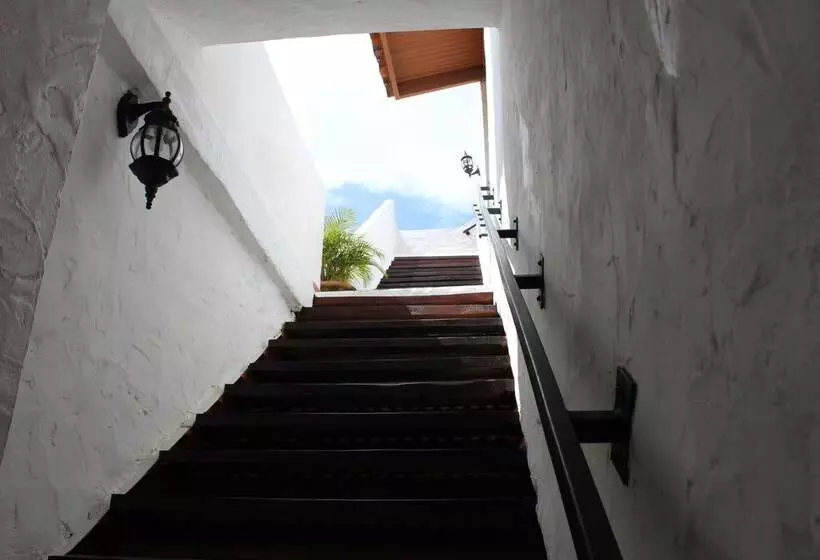 ホテル San Carlos Beach Inn
