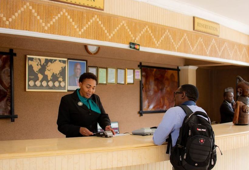 Отель Naura Springs