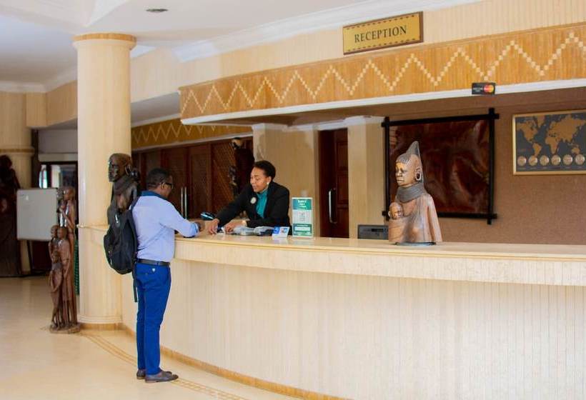 Отель Naura Springs