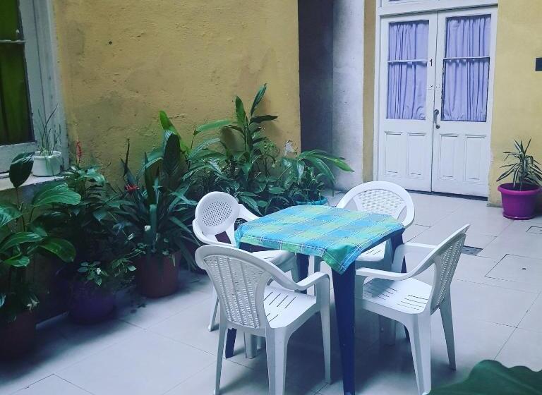 Montevideo Port Hostel