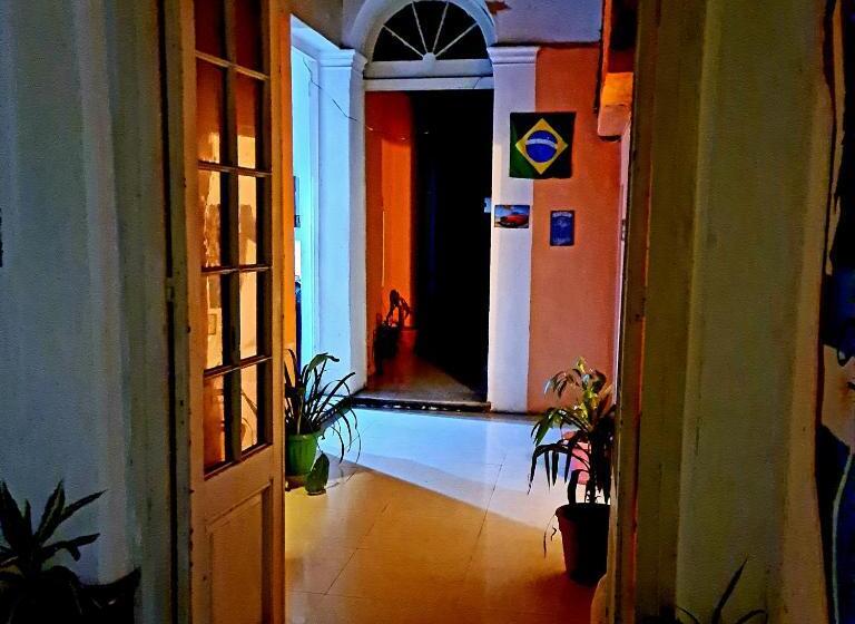 Montevideo Port Hostel