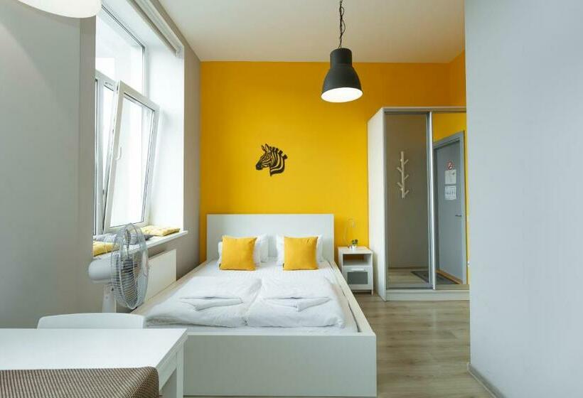 هاستل Stories Hub