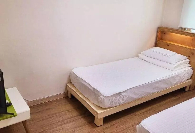 Gangneung Ing Guesthouse Hostel