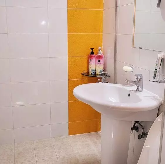 Gangneung Ing Guesthouse Hostel