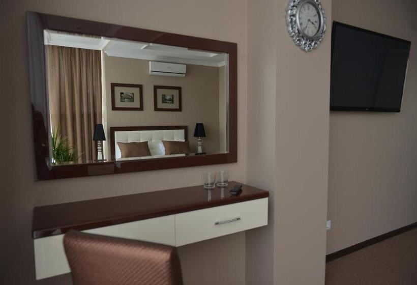 Otel Chernivtsi Arbat