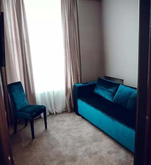 Hotelli Chernivtsi Arbat