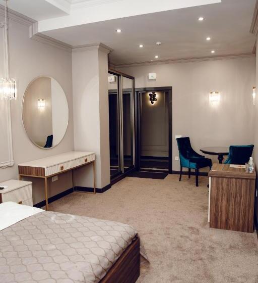 Otel Chernivtsi Arbat