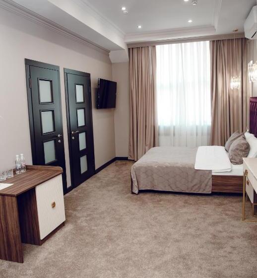 Otel Chernivtsi Arbat