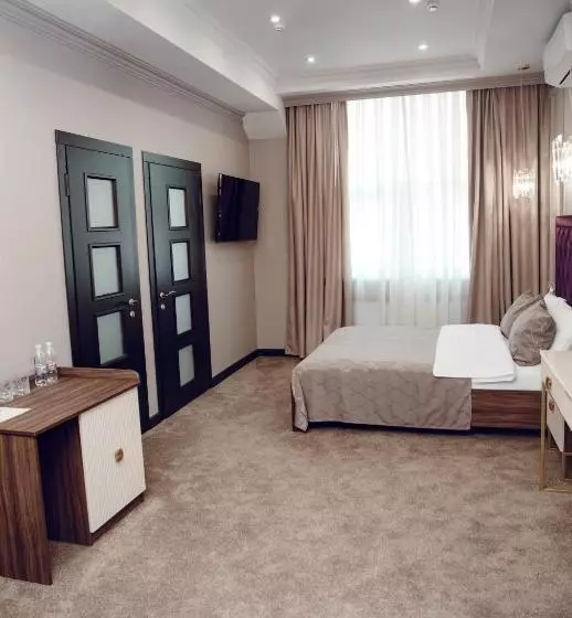 Hotelli Chernivtsi Arbat