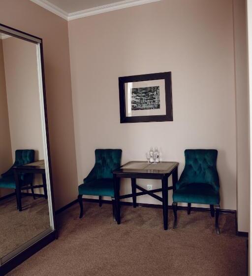 Otel Chernivtsi Arbat