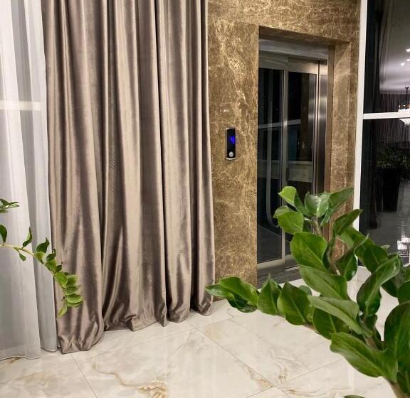 Otel Chernivtsi Arbat