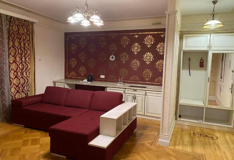 هتل Fontush Boutique