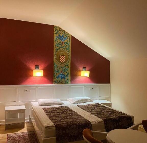 هتل Fontush Boutique