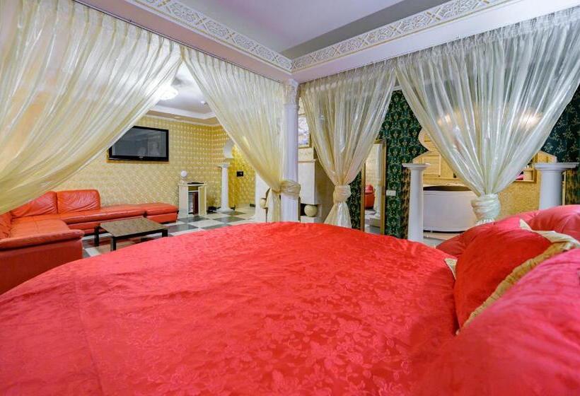 Hotel Gostiniy Dvor