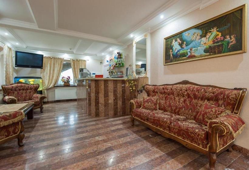 בית מלון כפרי Leoton Chernivtsi