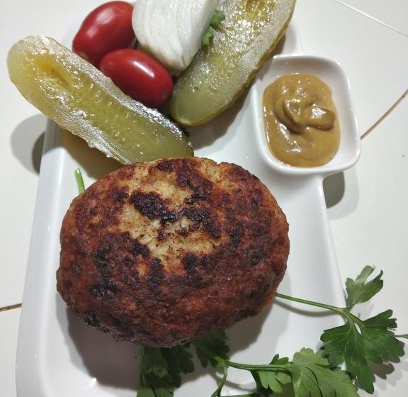 בית מלון כפרי Leoton Chernivtsi