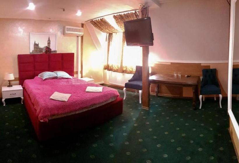 בית מלון כפרי Leoton Chernivtsi