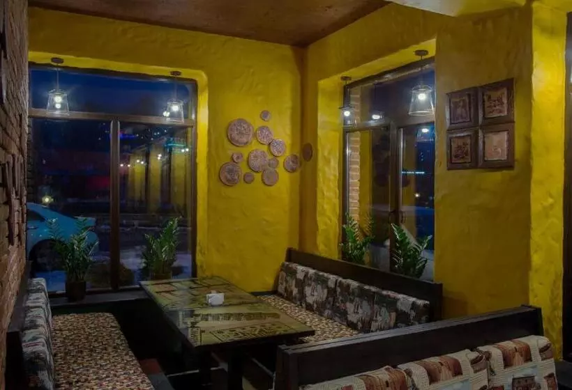 Hotel Monysto