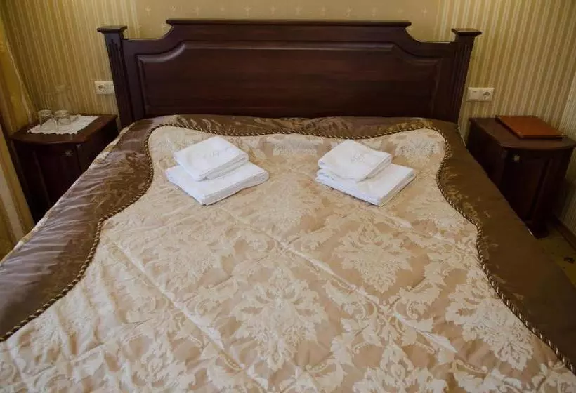 Hotel Naftusya