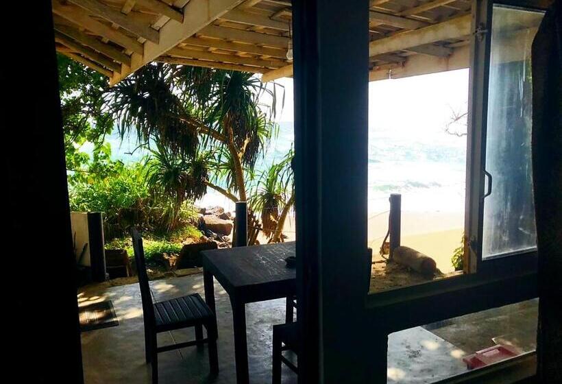 Отель Sea View Villa