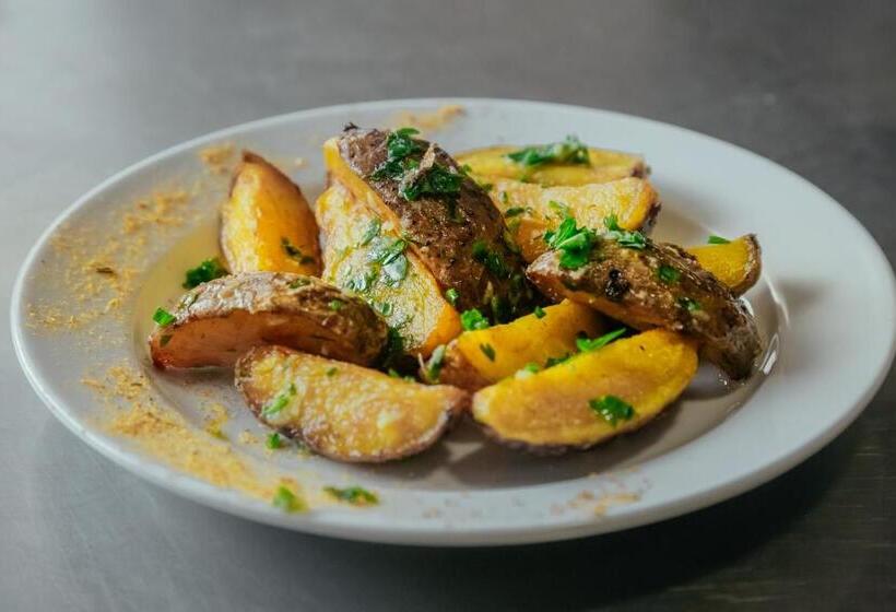 هتل Sonyachniy Promin