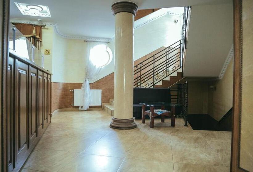 هتل Sonyachniy Promin