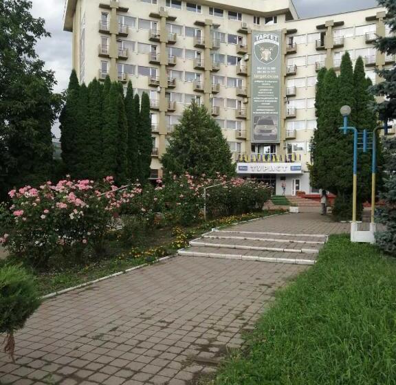 هتل Tourist Chernivtsi