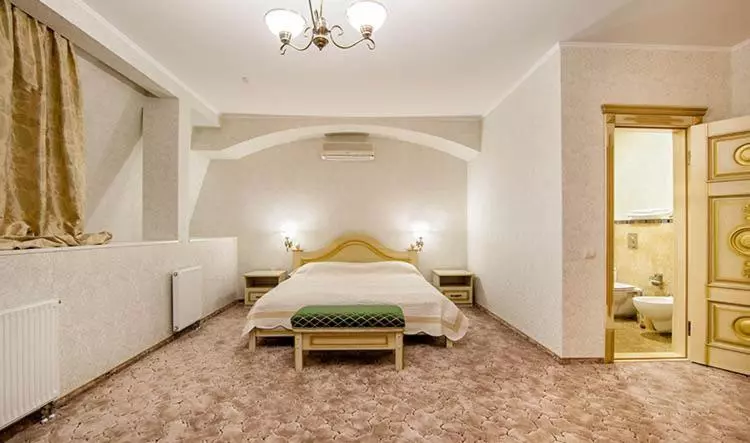 هتل Veles