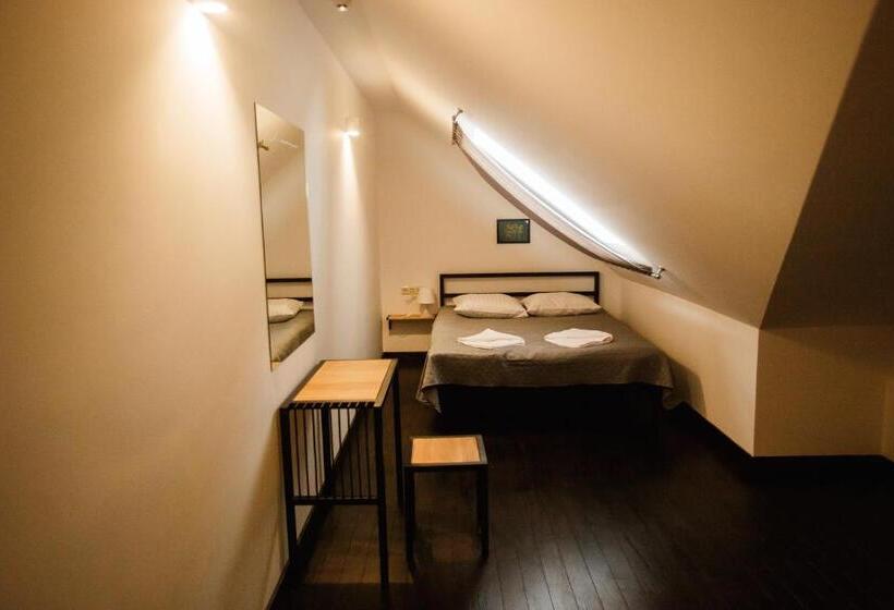 Nebos Hotel & Restaurant