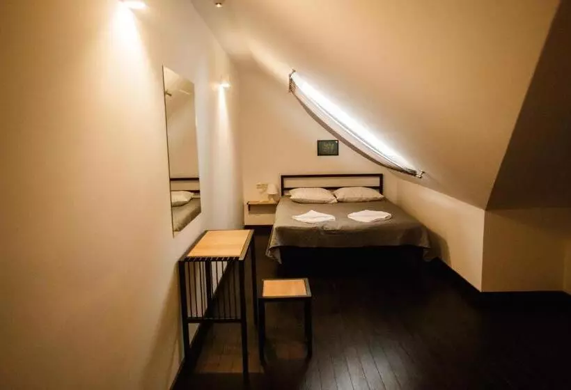 Nebos Hotel & Restaurant