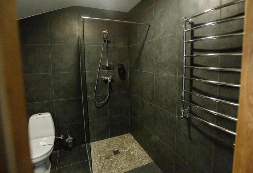 Nebos Hotel & Restaurant