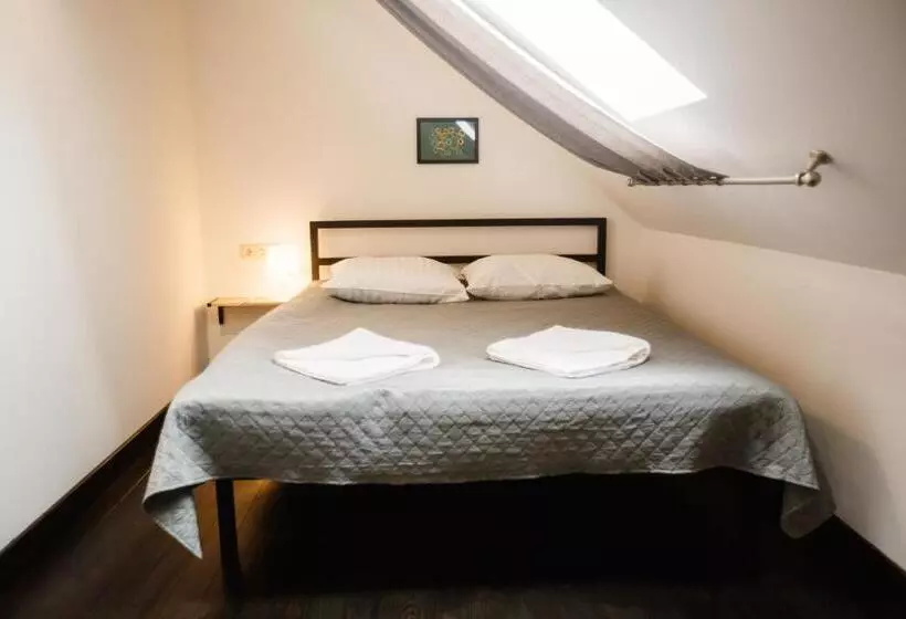 Nebos Hotel & Restaurant