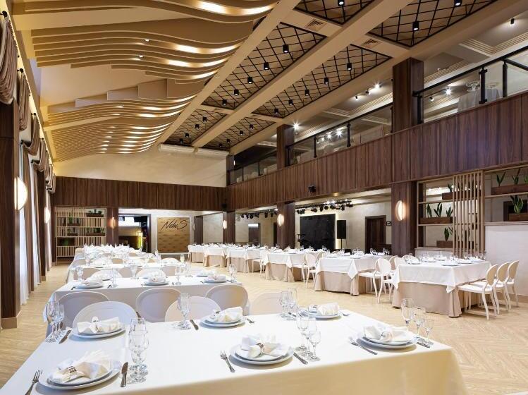 Nebos Hotel & Restaurant