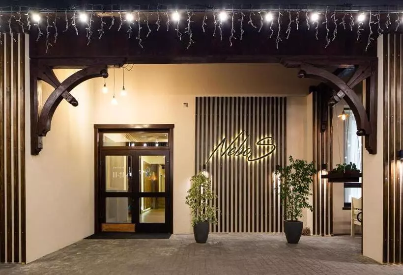 Nebos Hotel & Restaurant