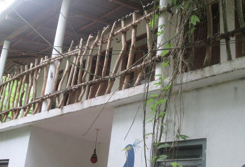 צימר Danushka Family Guesthouse