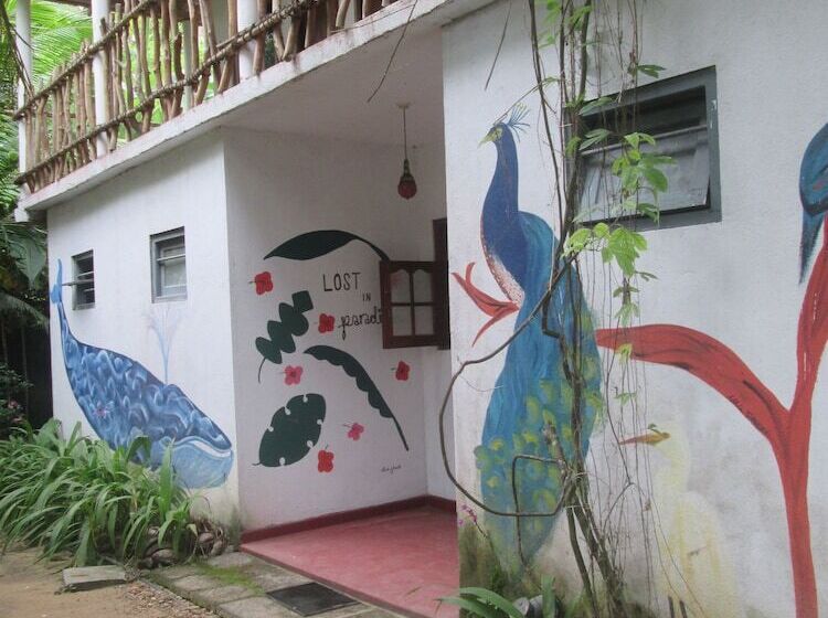 צימר Danushka Family Guesthouse