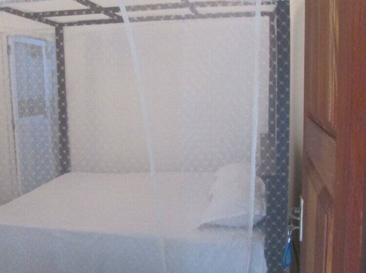 צימר Danushka Family Guesthouse